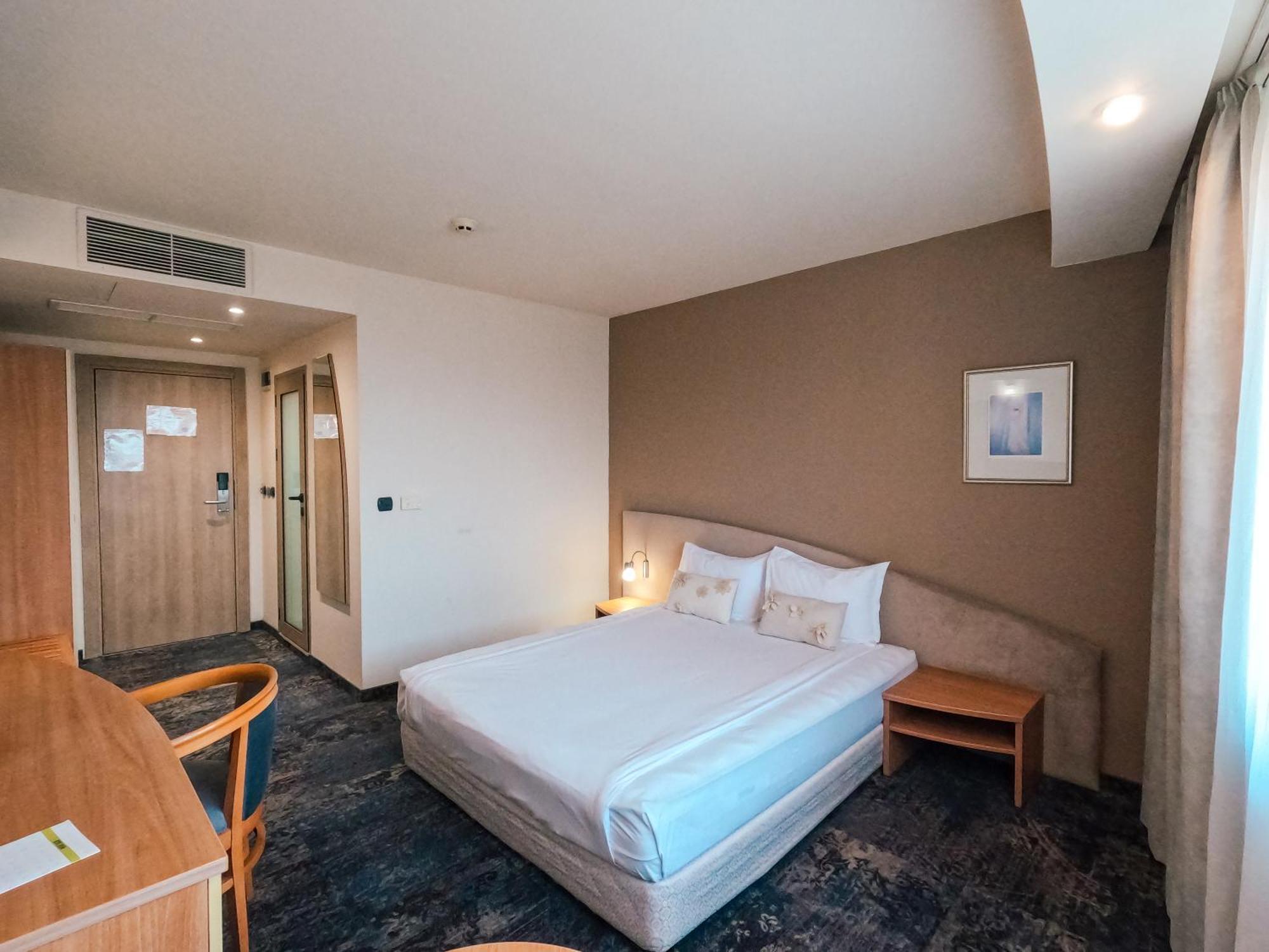 Triada Hotel — Photos 2
